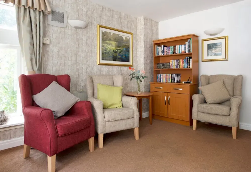 The 6 Best Care Homes in Leeds Lottie